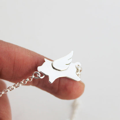 Pulsera Chanchito con Alas