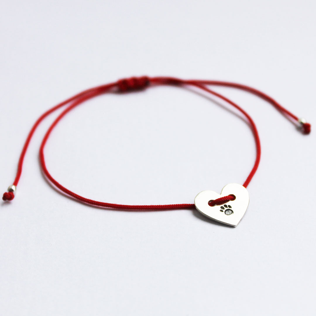 Corazon con huella hilo rojo con nombre